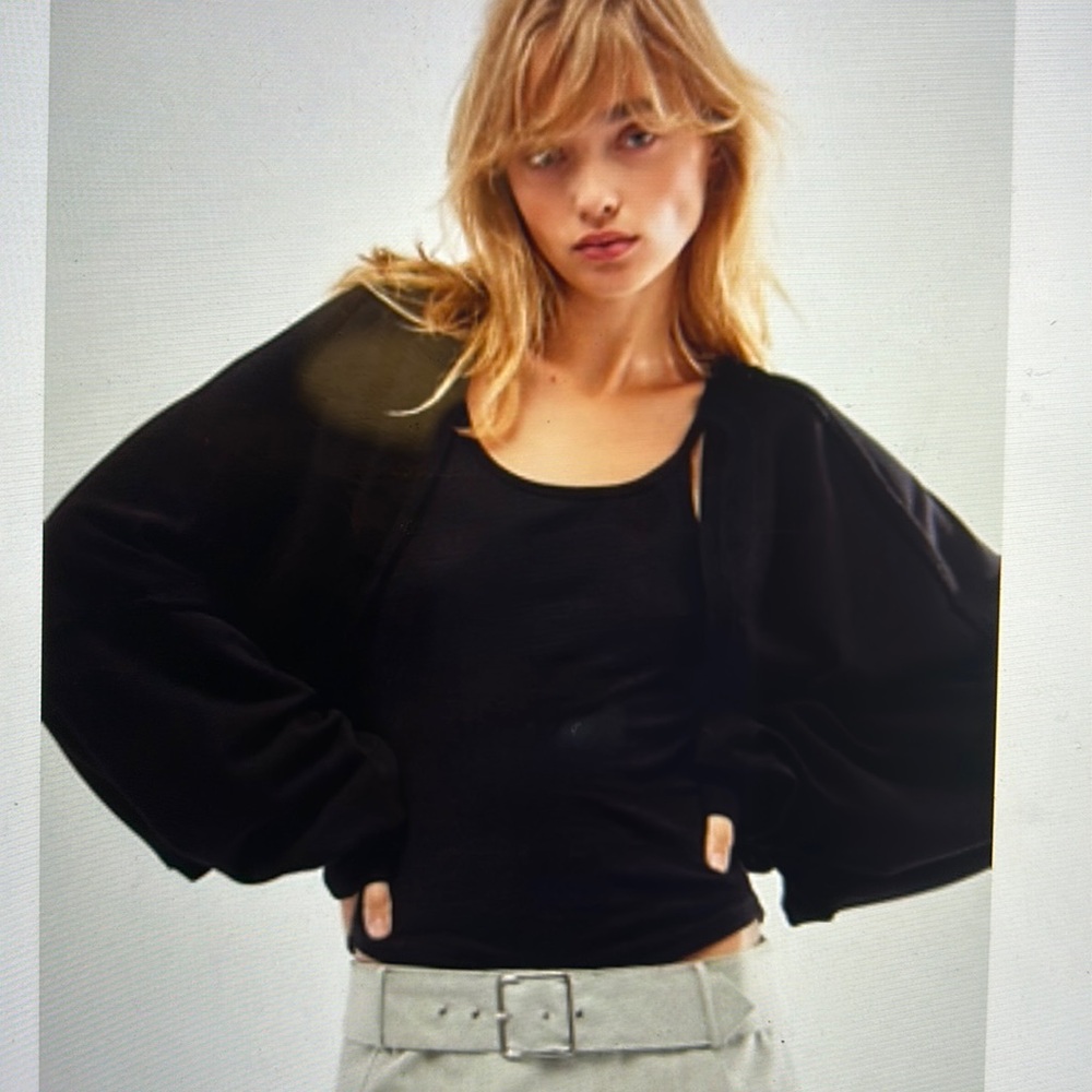 Free People Shrug it off sweatshirt, XS